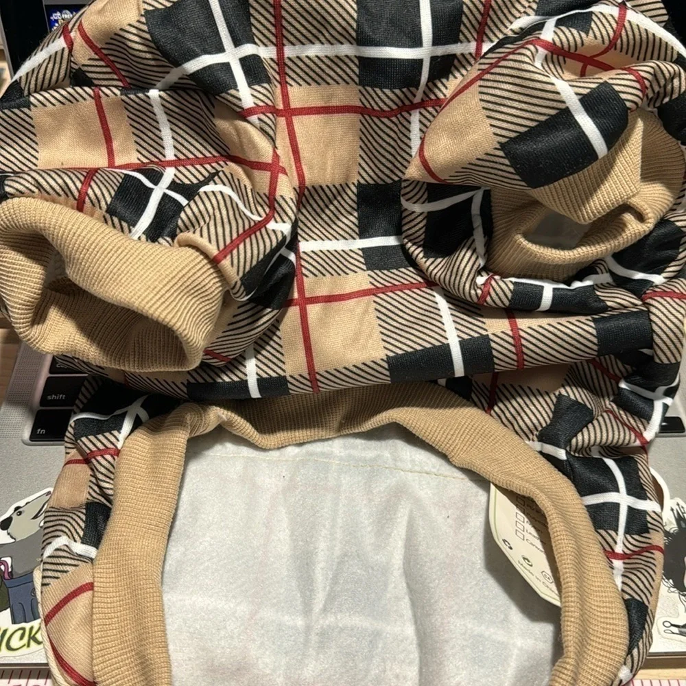 Dog plaid sweater with pocket  medium doggie NWT preppy with hood